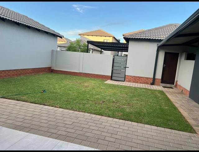 3 BEDROOM COMPLEX FOR SALE IN EQUESTRIA